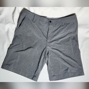 G.H Bass & Co grey men's shorts 35W×10L